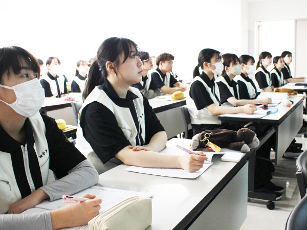 モデル犬のお世話を学ぼう！